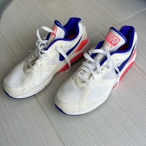 Nike 180 air shoes size 10